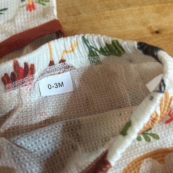 Matching Outfits - Picture 4 of 6